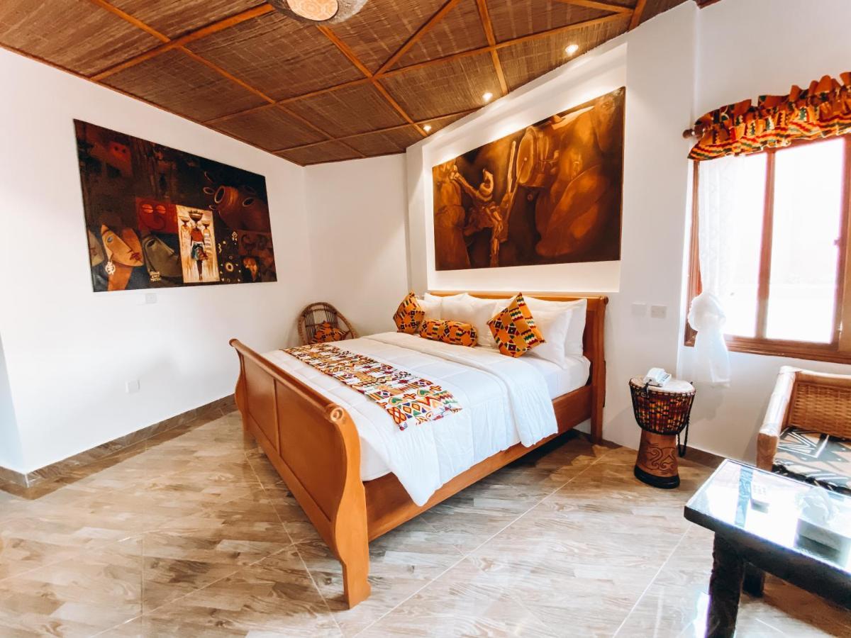 Ike'S Cultural Village Kumasi Kültér fotó